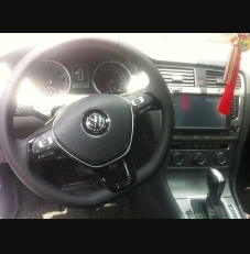 高7金属踏板，及多功能方向盘安装。