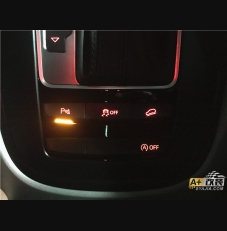 前雷达，门灯，脚窝灯 奥迪Q5完美升级。