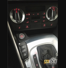 舒适进入，一键启动，蓝牙，驾驶模式，记录仪，投影门灯。Q3原厂升级。