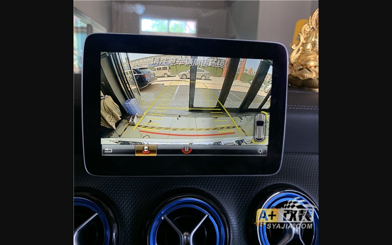 氛围灯无钥匙 倒车影像升级 奔驰GLA